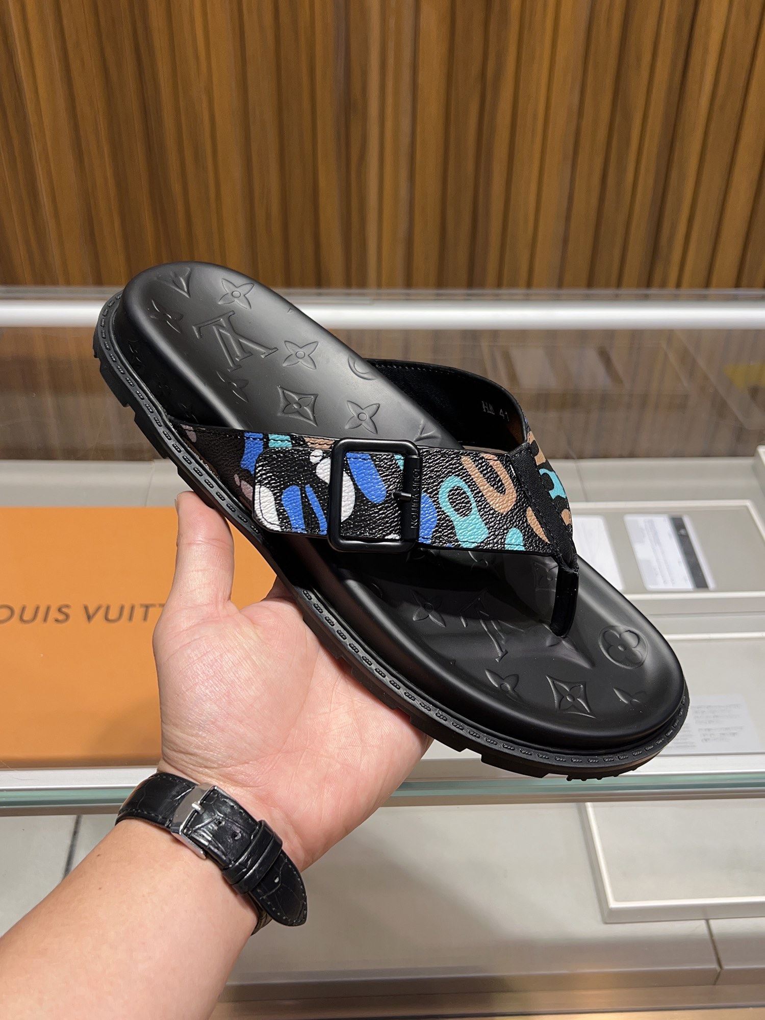 Louis Vuitton Slippers